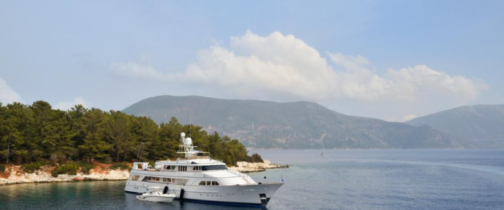 Beginners Guide To Chartering A yacht