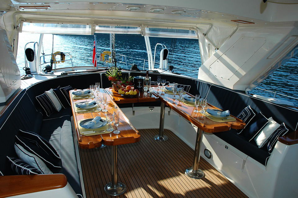 Yachts come fully equipped with a functional kitchen and supplies