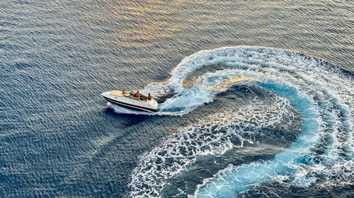 making waves - Cabo yacht charters