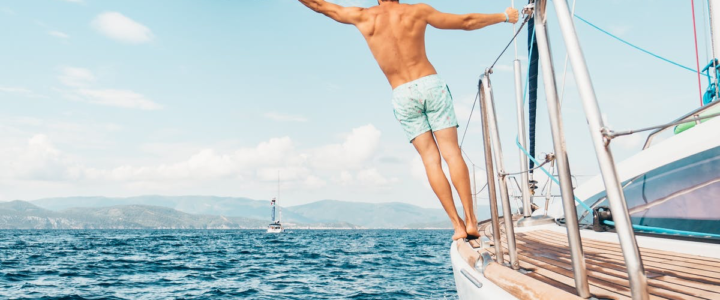 Why A Yacht Is The Ultimate Way To De-stress